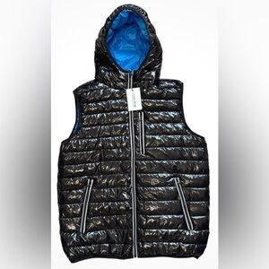 NOIZE Vegan Puffer Vest Black with Blue Liner